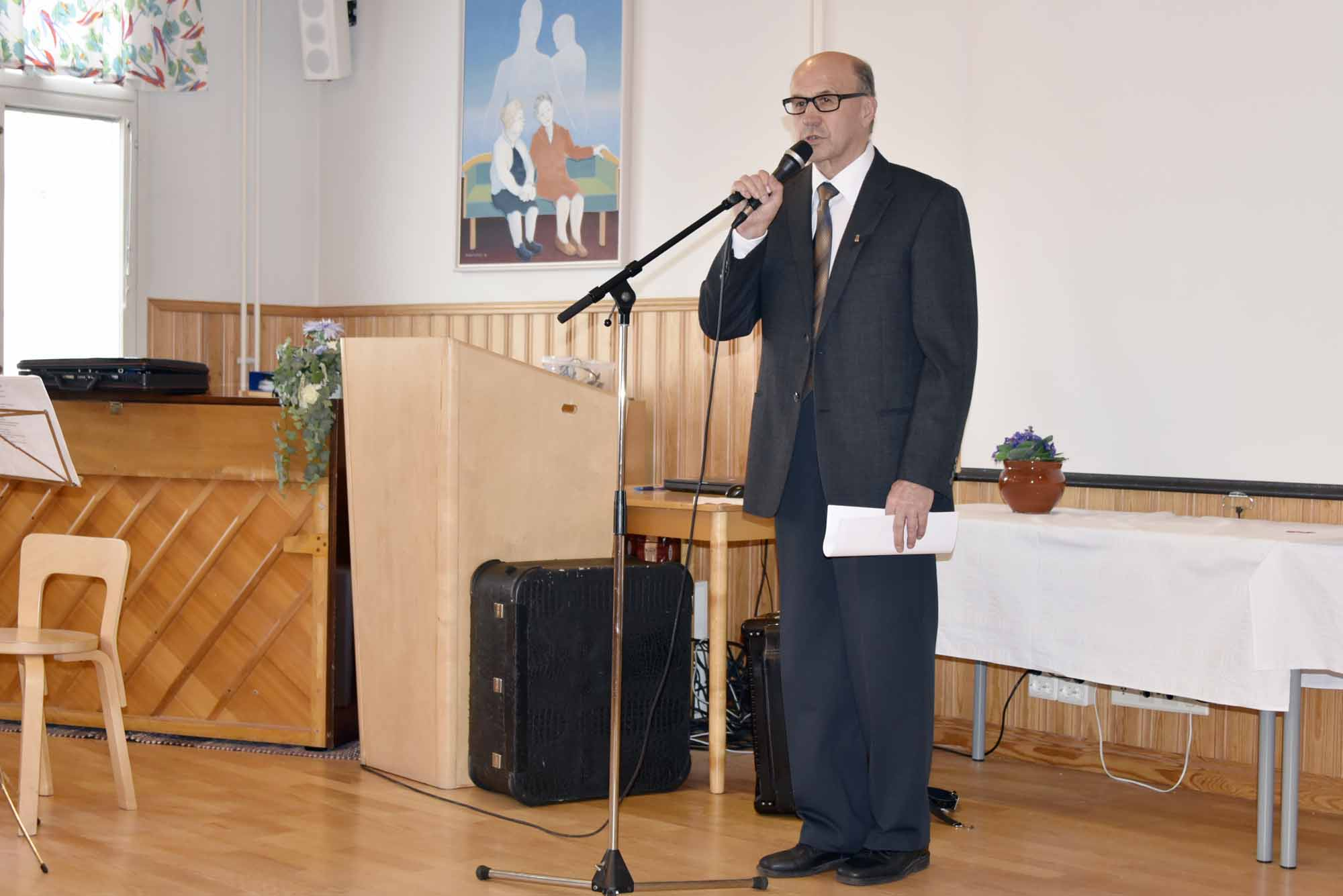 rr-elakelaiset-aitienpaivajuhlat-2015-kuva-005.jpg