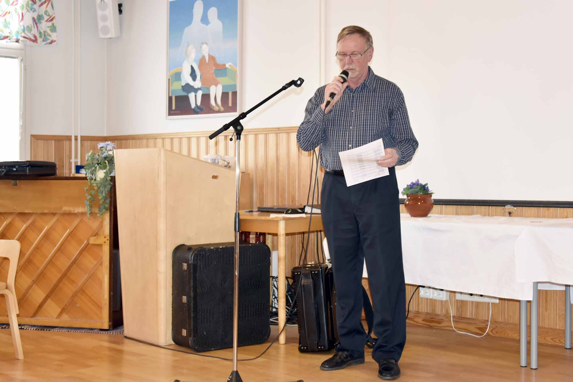 rr-elakelaiset-aitienpaivajuhlat-2015-kuva-006.jpg