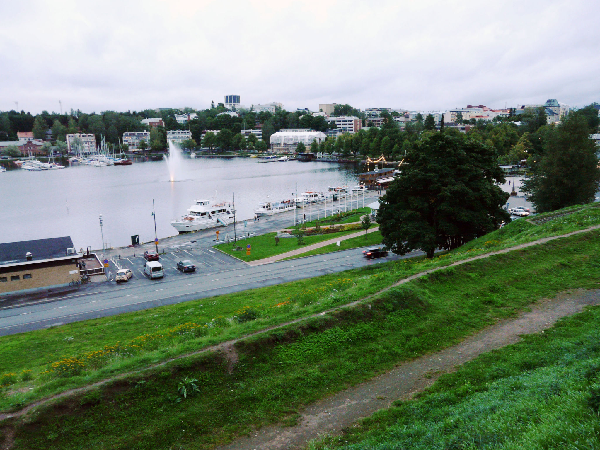 p1070558-copy.jpg