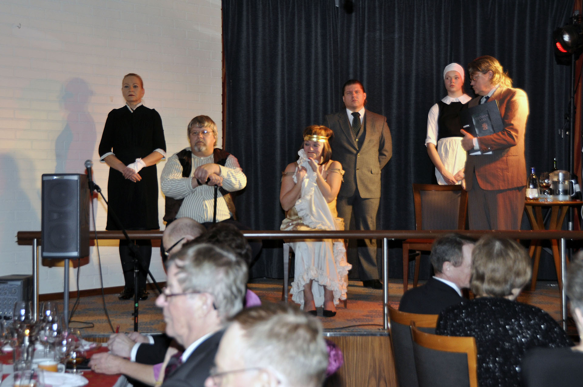 elakelaiset_pikkujoulu_2012_kuva_011.jpg