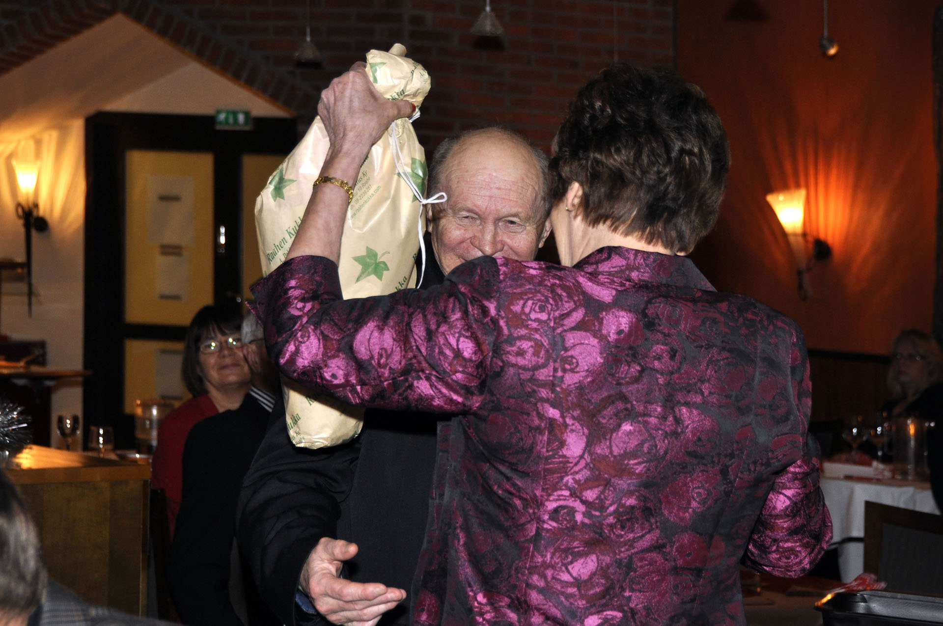 elakelaiset_pikkujoulu_2012_kuva_025.jpg