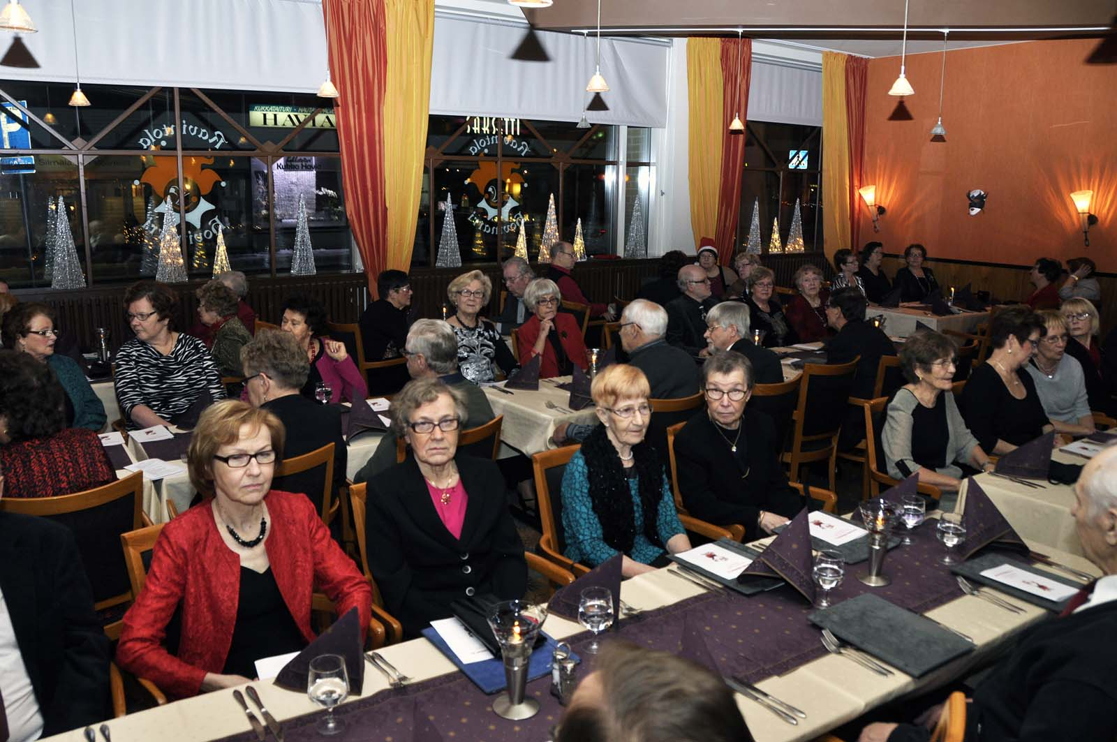 pikkujoulu-2013-kuva_0007.jpg