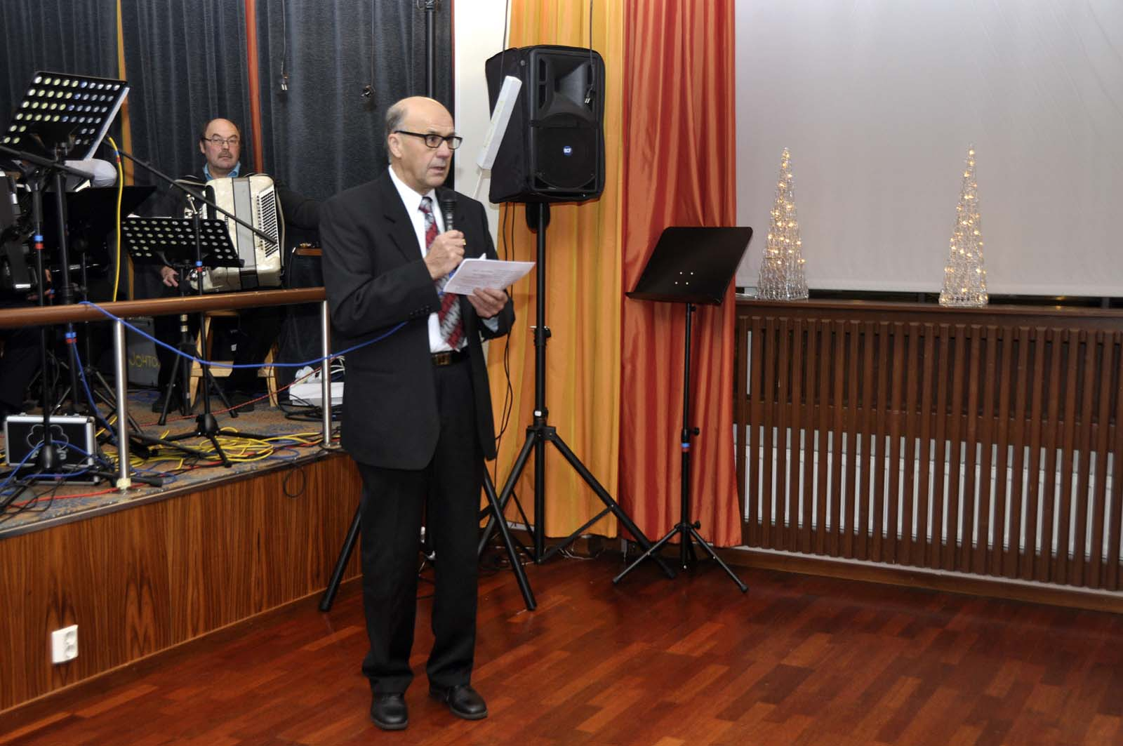 pikkujoulu-2013-kuva_0015.jpg